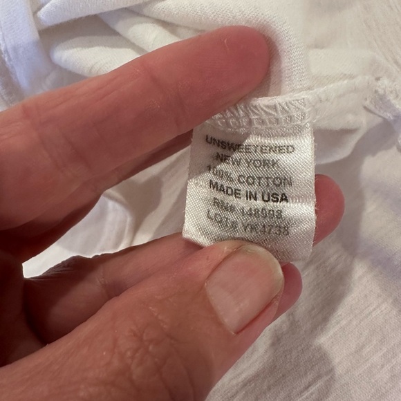 Unsweetened New York white happy face tee. Size XS. - Picture 4 of 4